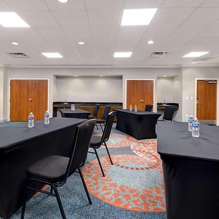 Hampton Inn Victoria Eksteriør bilde